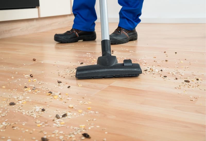 Máy hút bụi dùng để hút sạch bụi bẩn
