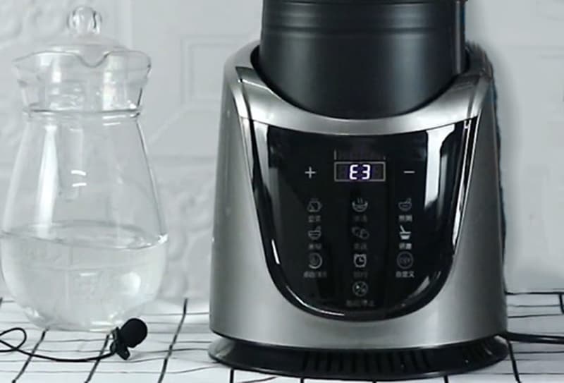 Máy làm sữa hạt báo lỗi E3
