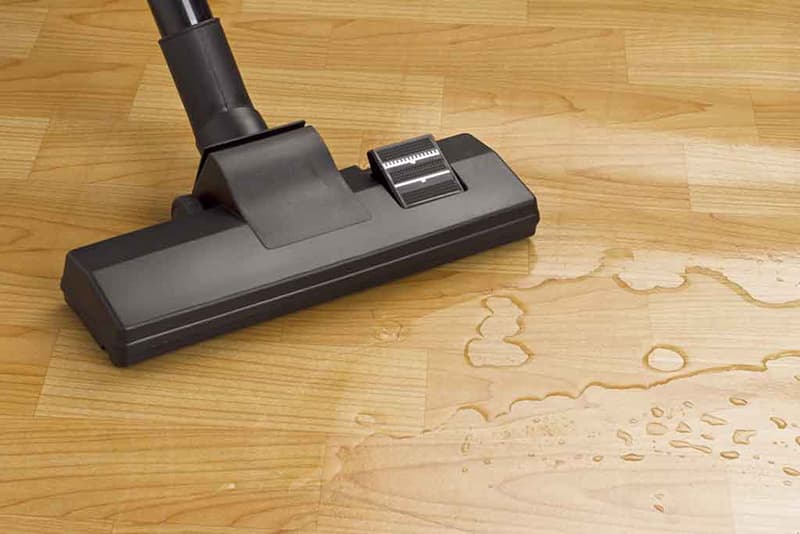 Một số dòng máy hút bụi nước chuyên dụng mới hút được nước