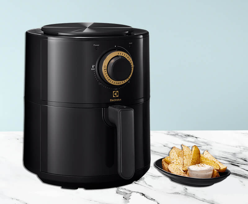 Nồi chiên không dầu Electrolux E6AF1-220K có kích thước nhỏ gọn
