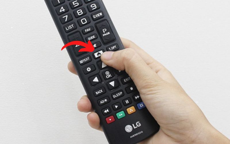 Nút SMART (ký hiệu hình ngôi nhà) trên remote tivi LG