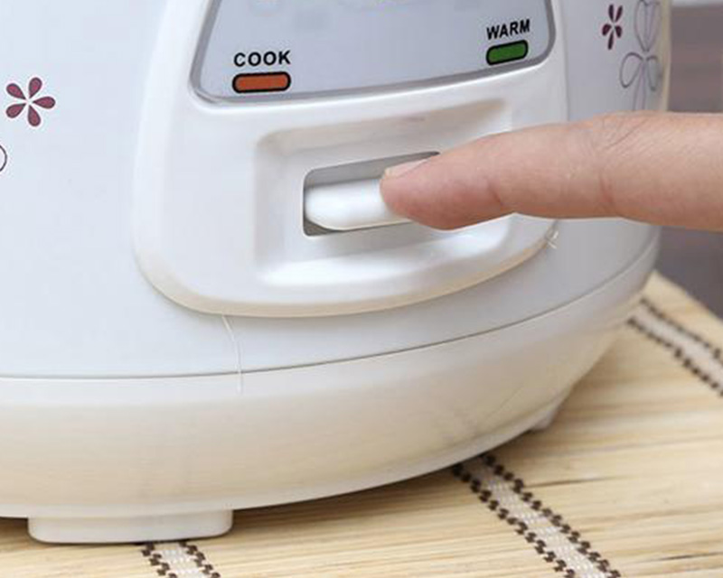 Rơ le của nồi cơm điện bị lờn
