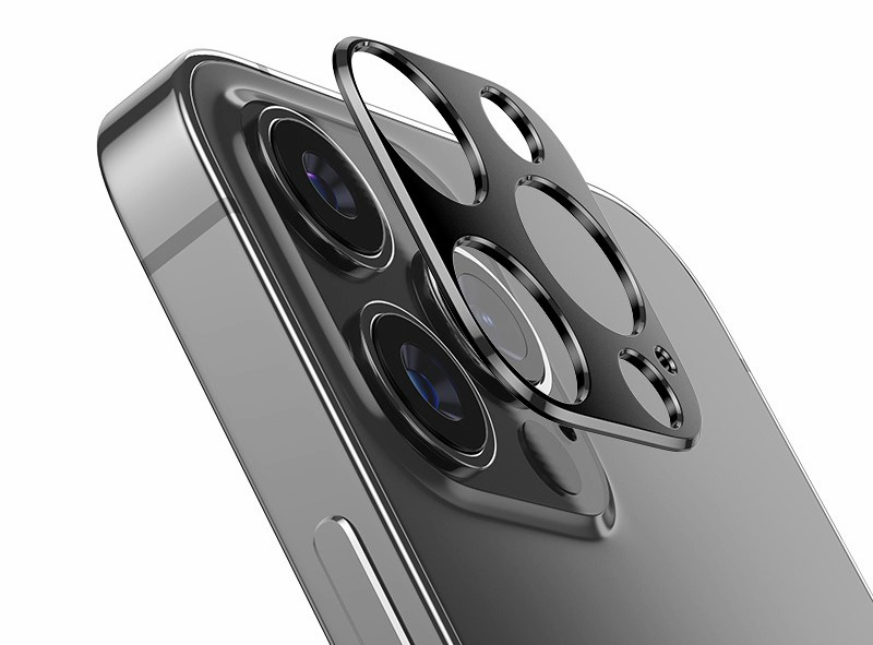 Sử dụng ốp cho camera để bảo vệ camera iPhone 13 Pro Max 