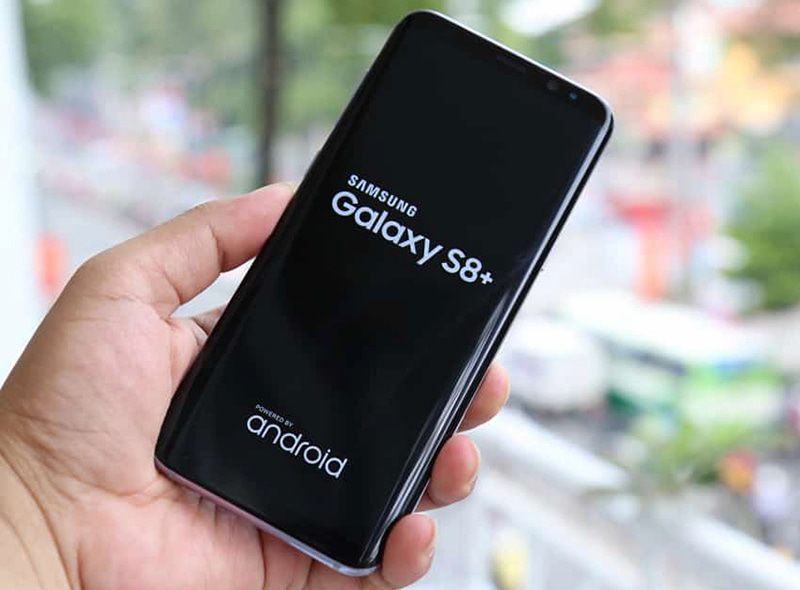 Tại sao điện thoại Android tự reset liên tục
