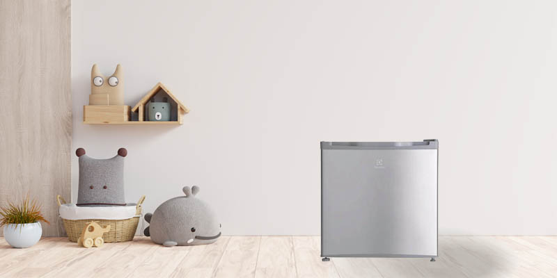 Tủ Lạnh Electrolux 52 Lít EUM0500SB