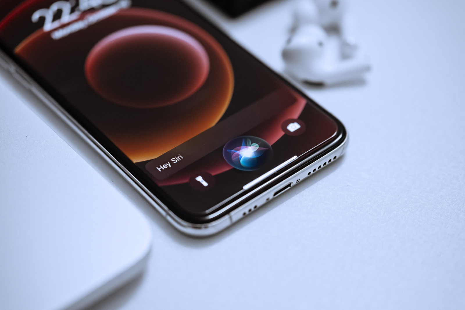 Cách bật chế độ tiết kiệm pin ở iPhone thogn qua siri