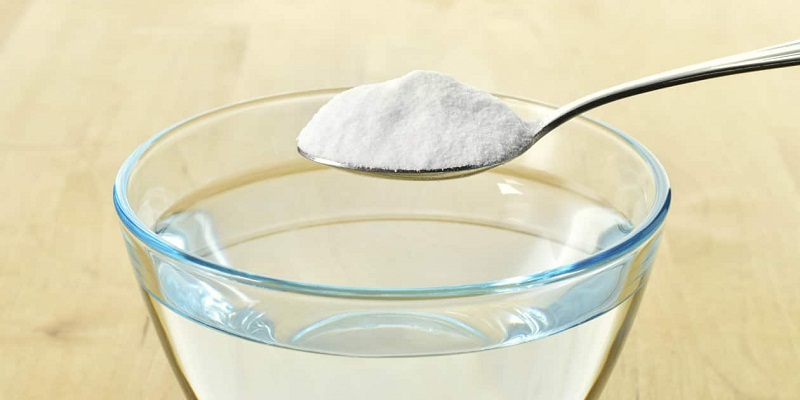 cách tẩy vết máu trên quần áo 