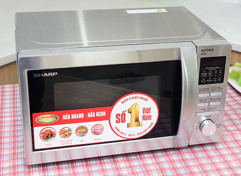 Lò vi sóng Sharp R-G620VN(ST) 20 lít có thiết kế sang trọng