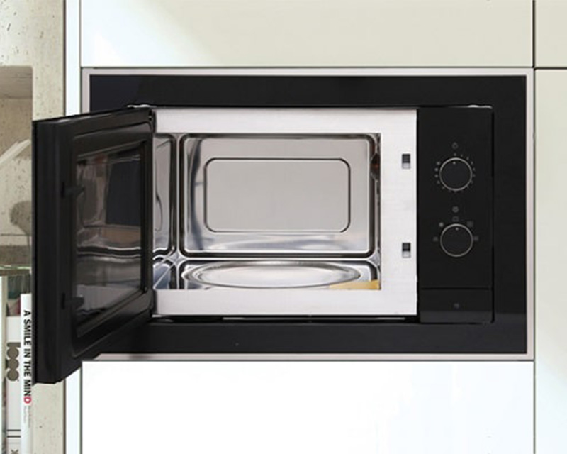Dung tích của Teka ML 820 BI khá lớn
