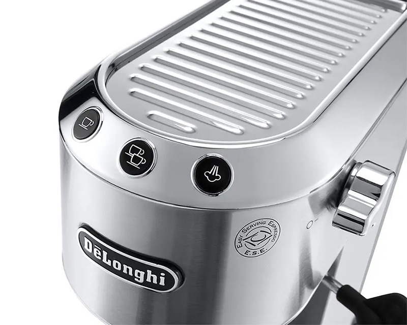 Bảng điều khiển nút bấm đơn giản