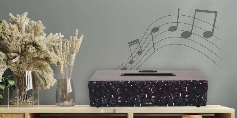 Loa Bluetooth Model 01 mang đến dòng âm thanh trung thực và mạnh mẽ