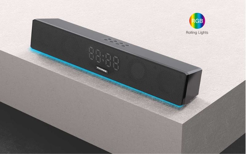 Bề mặt loa được tích hợp hệ thống đèn LED