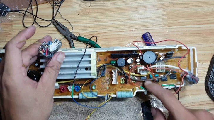 Lỗi e21 máy giặt toshiba