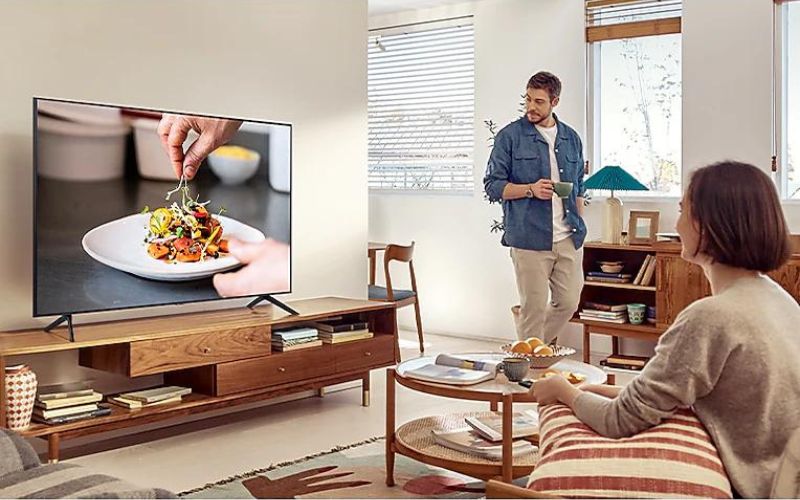Màn hình hiển thị rộng hơn nhờ thiết kế không viền 3 cạnh