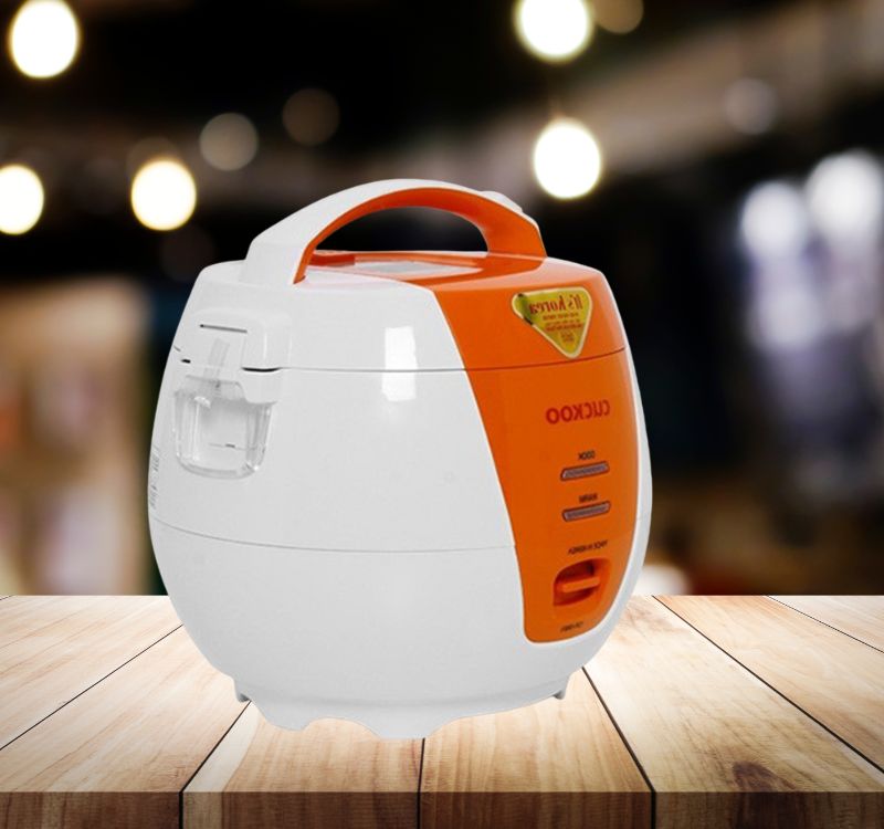 Cuckoo CR-0661 1 lít hoạt động với công suất 500W