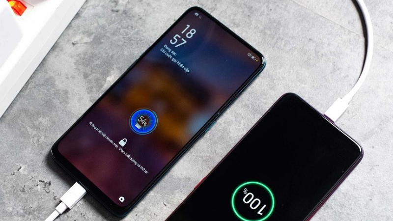 Nên mua Samsung dòng A hay S