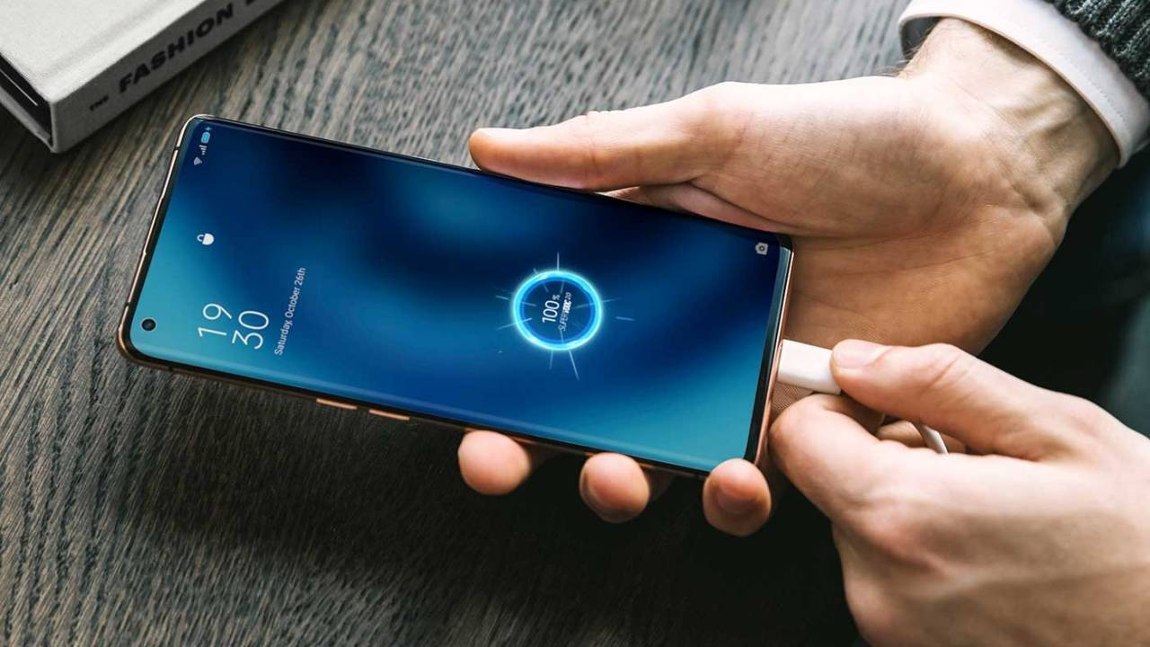 Sạc nhanh có hại pin không?